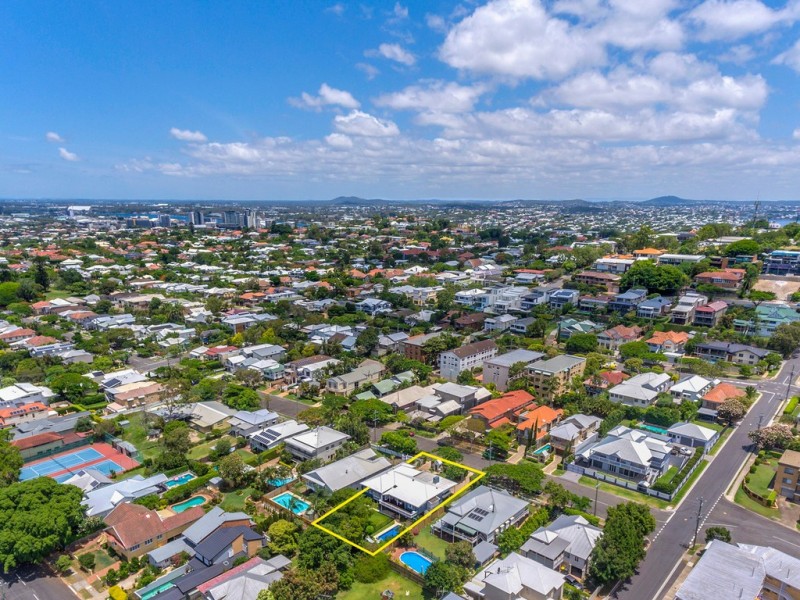 44 Barlow Street, Clayfield QLD 4011