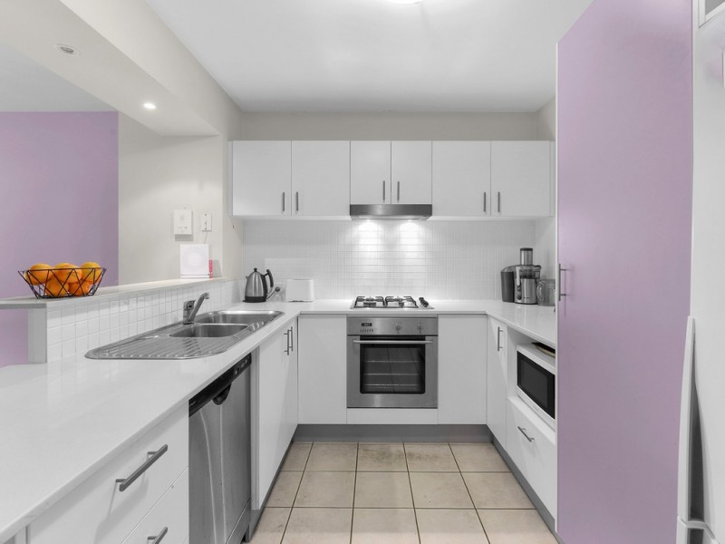 6/10 Vernon Terrace, Teneriffe QLD 4005