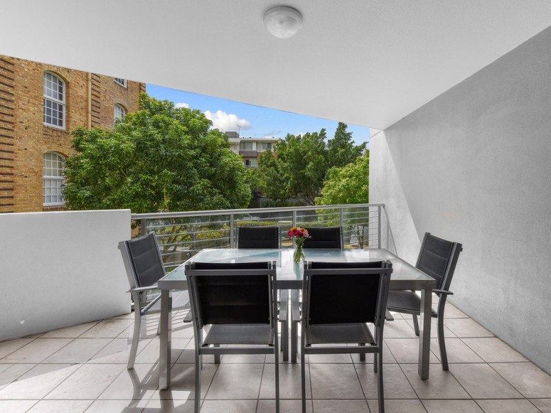 6/10 Vernon Terrace, Teneriffe QLD 4005