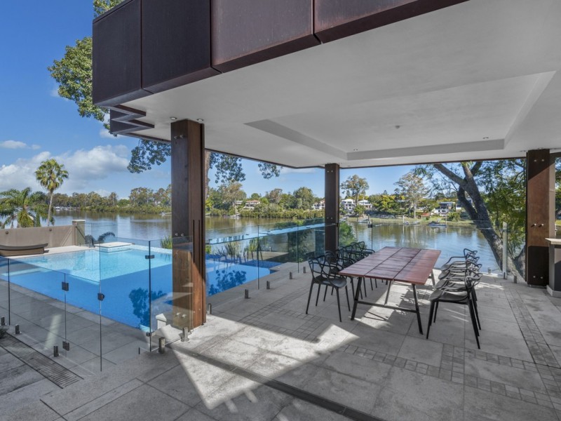 9 Ivy Street, Indooroopilly QLD 4068