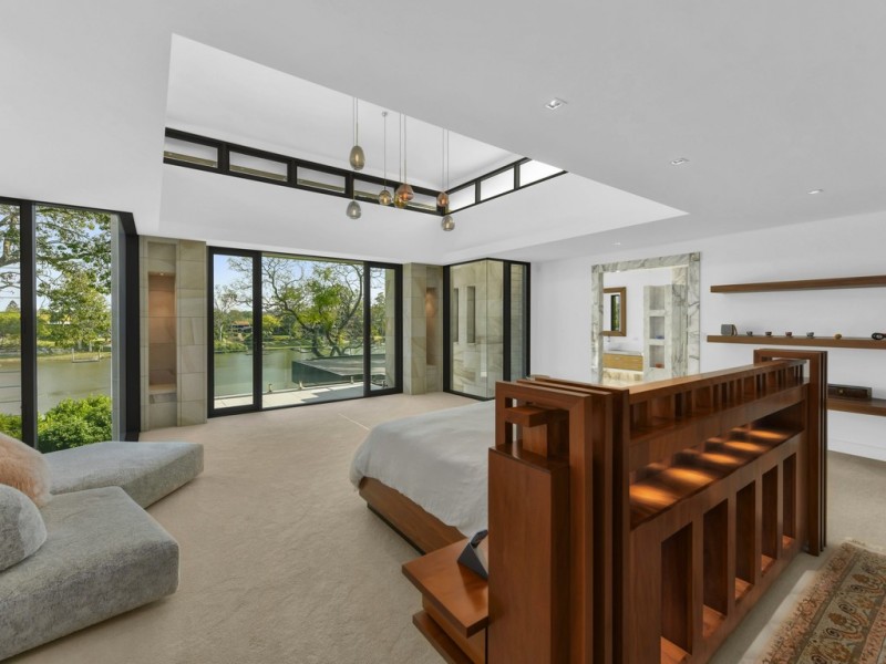 9 Ivy Street, Indooroopilly QLD 4068