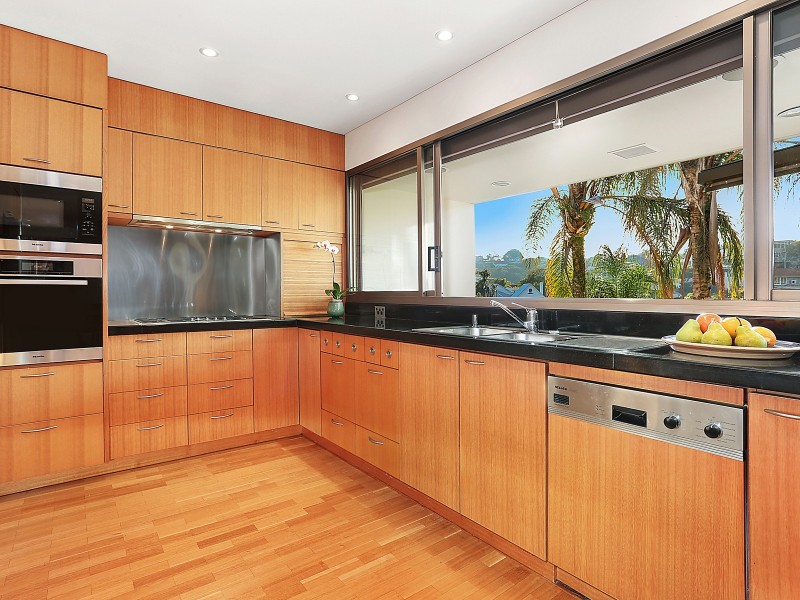 7 Mullens Street, Hamilton QLD 4007