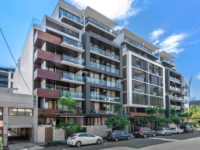 The James, 38 Helen Street, Teneriffe QLD 4005