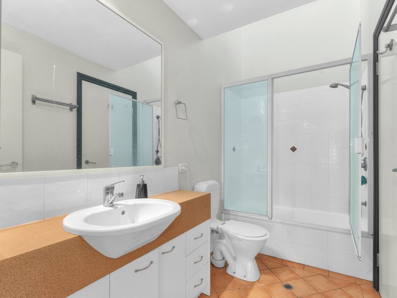 48/176 Sydney Street, New Farm QLD 4005