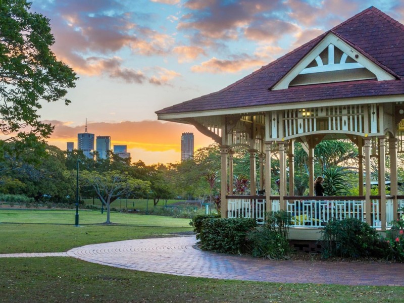 34 Turner Avenue / Corner of Oxlade Drive, New Farm QLD 4005