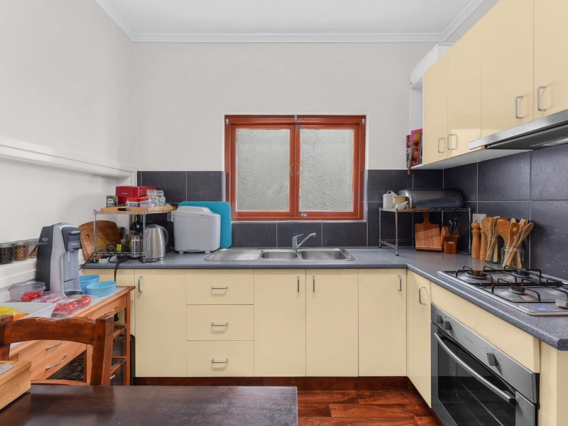 78 Victoria Terrace, Greenslopes QLD 4120