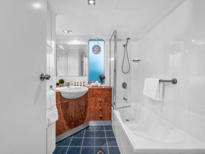 8/16 Moray Street, New Farm QLD 4005