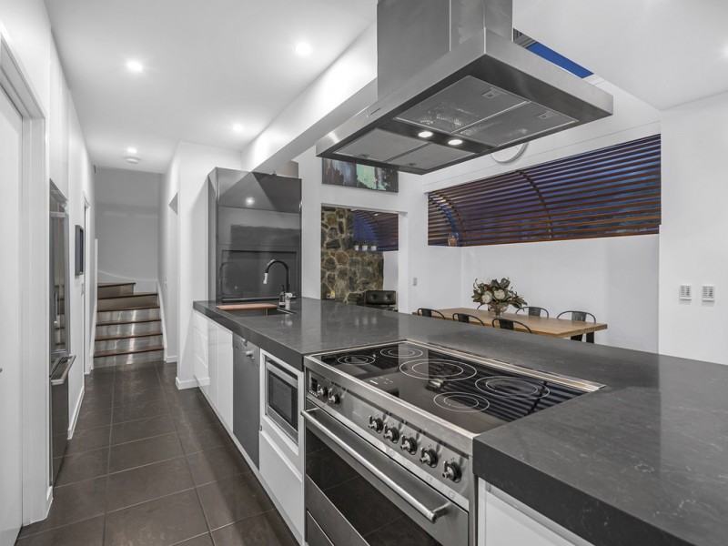 32 Small Street, Teneriffe QLD 4005