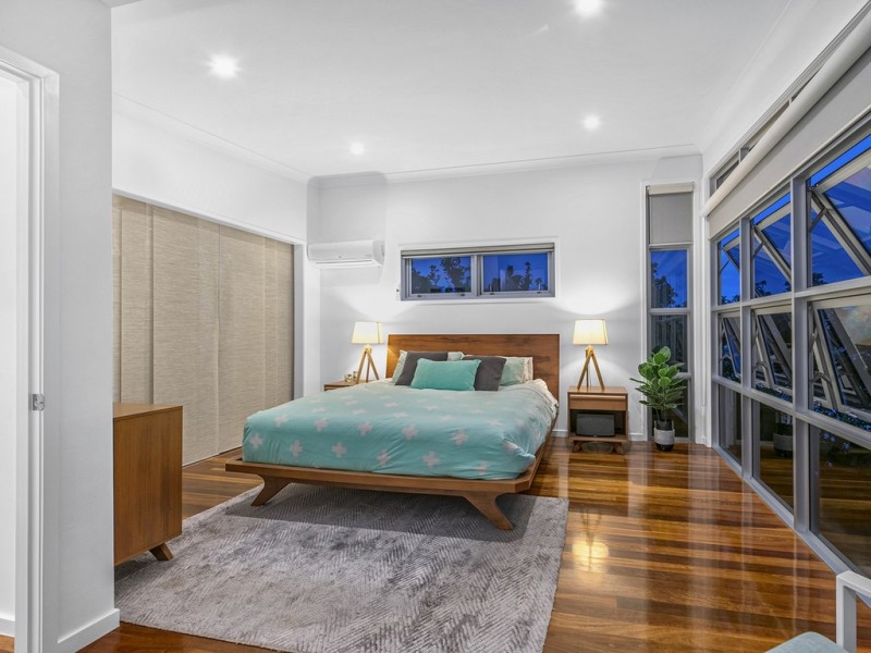 32 Small Street, Teneriffe QLD 4005