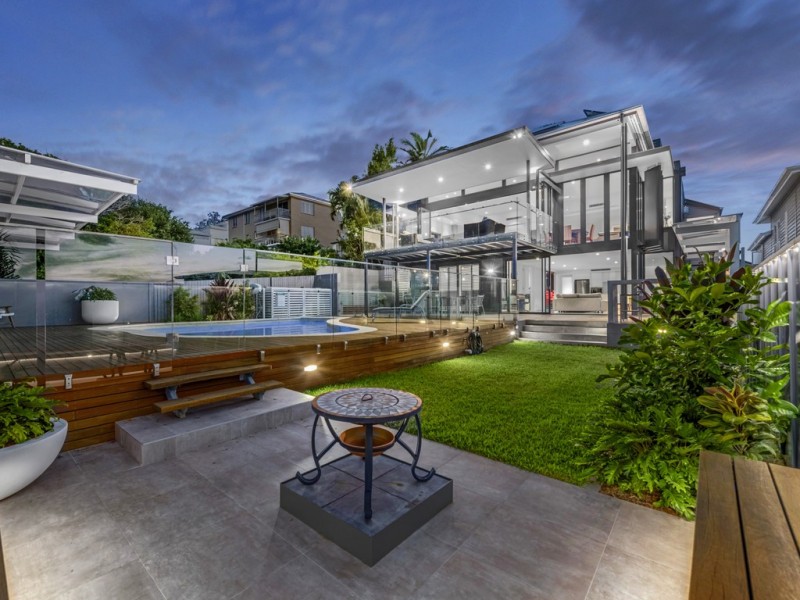 32 Queens Road, Hamilton QLD 4007