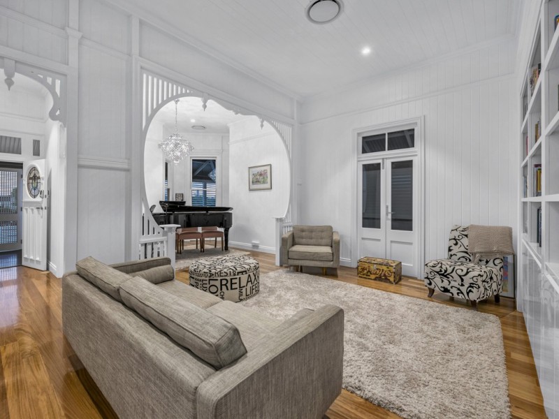 32 Queens Road, Hamilton QLD 4007