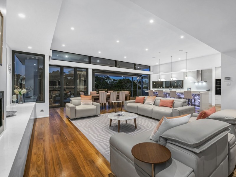 32 Queens Road, Hamilton QLD 4007