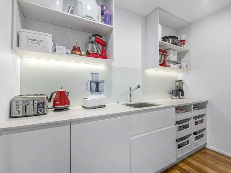 32 Queens Road, Hamilton QLD 4007