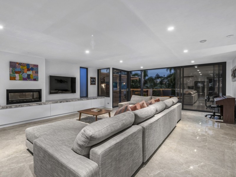 32 Queens Road, Hamilton QLD 4007