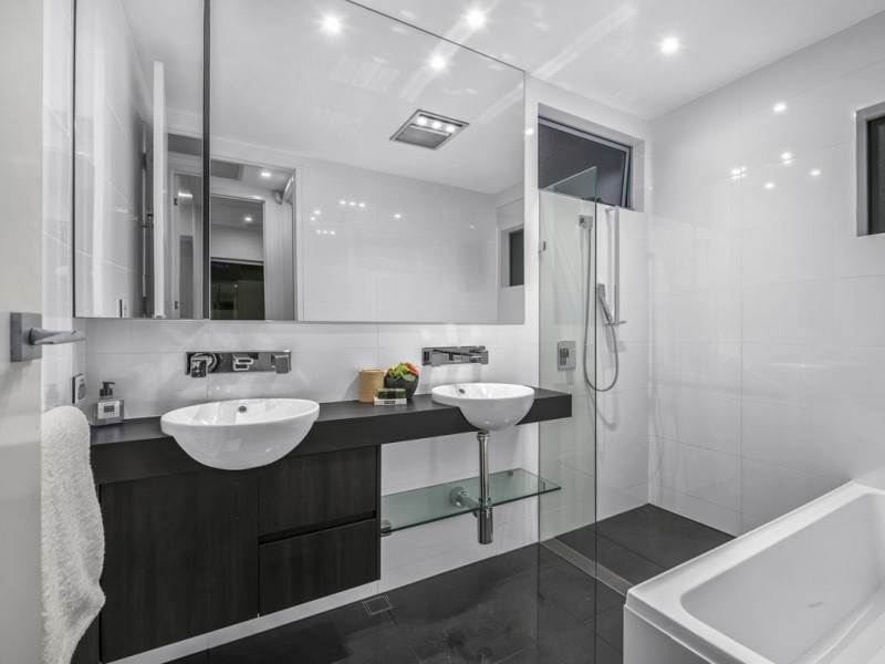 19 Plunkett Street, Paddington QLD 4064