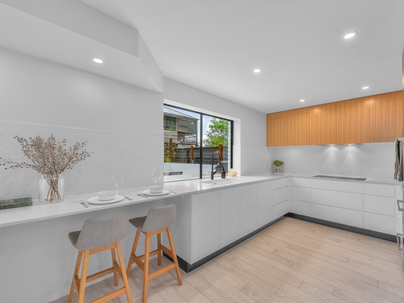 2/105 Philip Street, Hawthorne QLD 4171