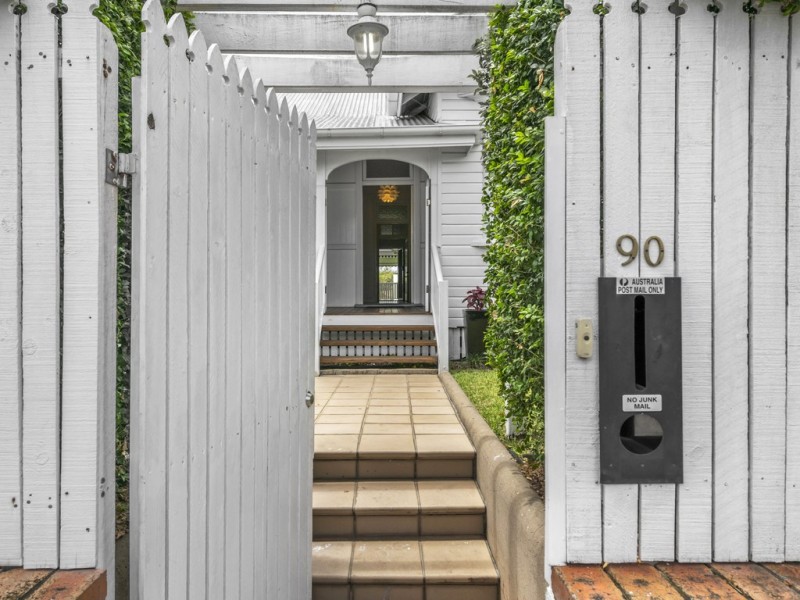 90 Adelaide Street, Clayfield QLD 4011