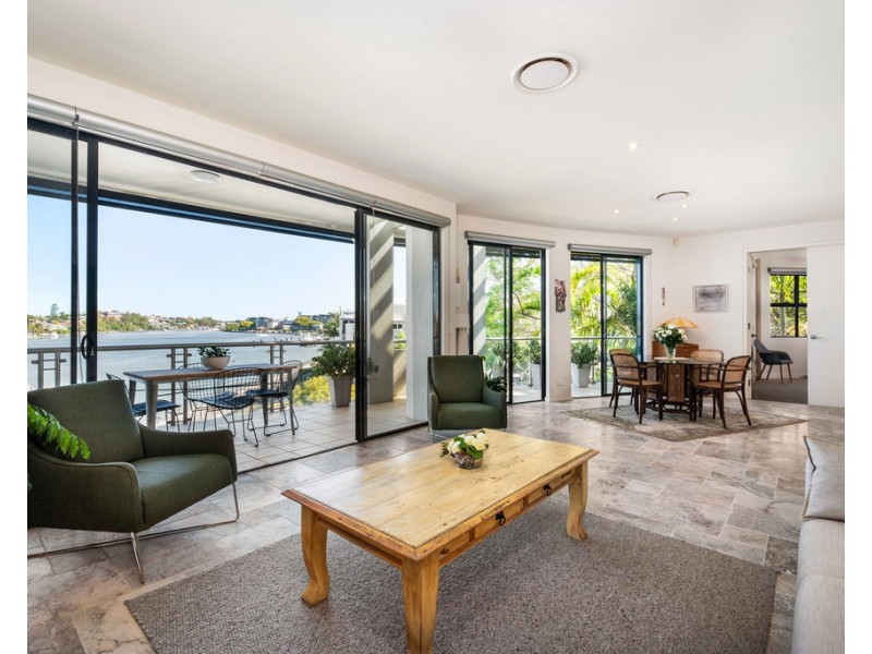 4/75 Macquarie Street, Teneriffe QLD 4005