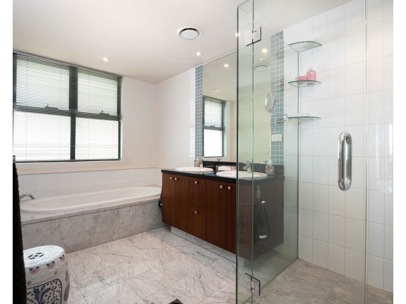 4/75 Macquarie Street, Teneriffe QLD 4005