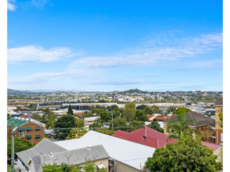 11 Boyd Street, Bowen Hills QLD 4006