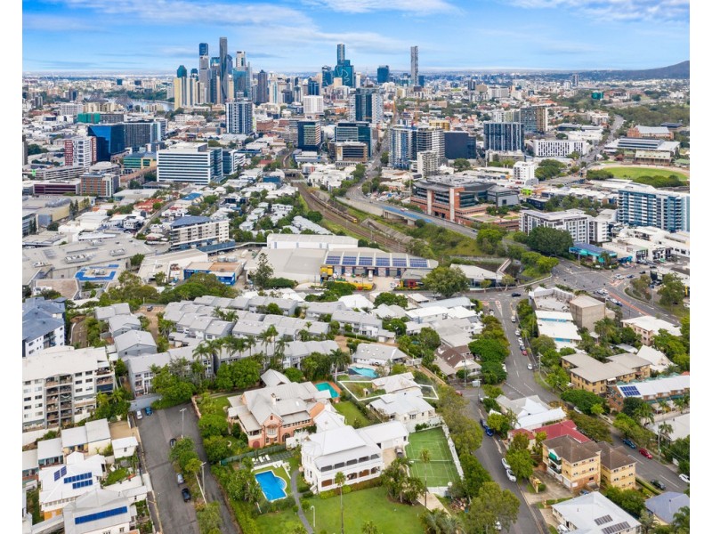 11 Boyd Street, Bowen Hills QLD 4006