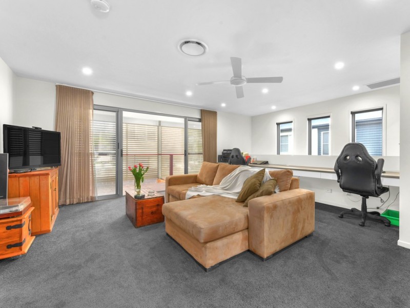 53 Lancaster Street, Coorparoo QLD 4151