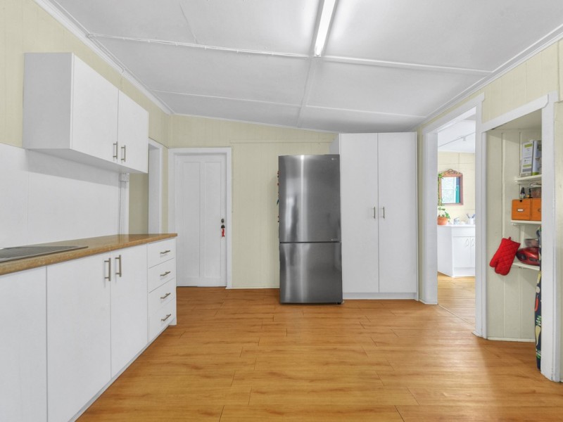 270 Oates Avenue, Holland Park QLD 4121