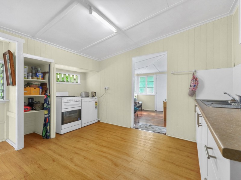 270 Oates Avenue, Holland Park QLD 4121