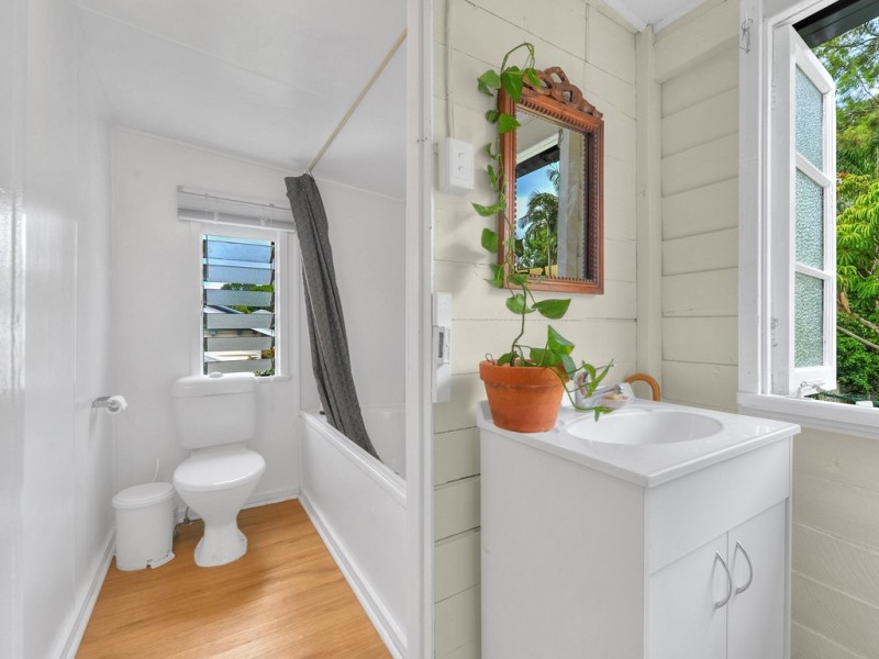 270 Oates Avenue, Holland Park QLD 4121