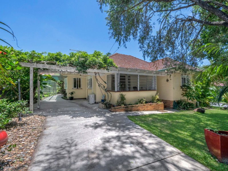 28 Dante Drive, Seven Hills QLD 4170