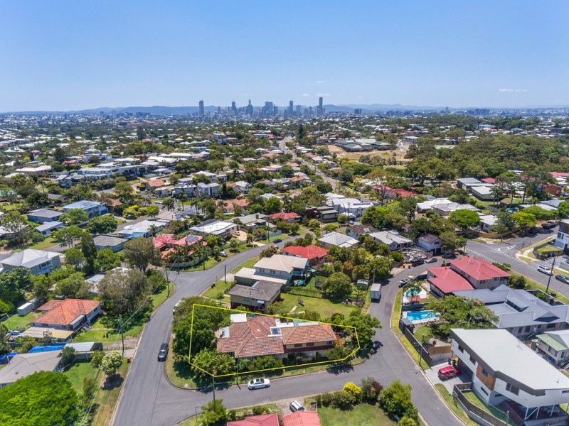 28 Dante Drive, Seven Hills QLD 4170