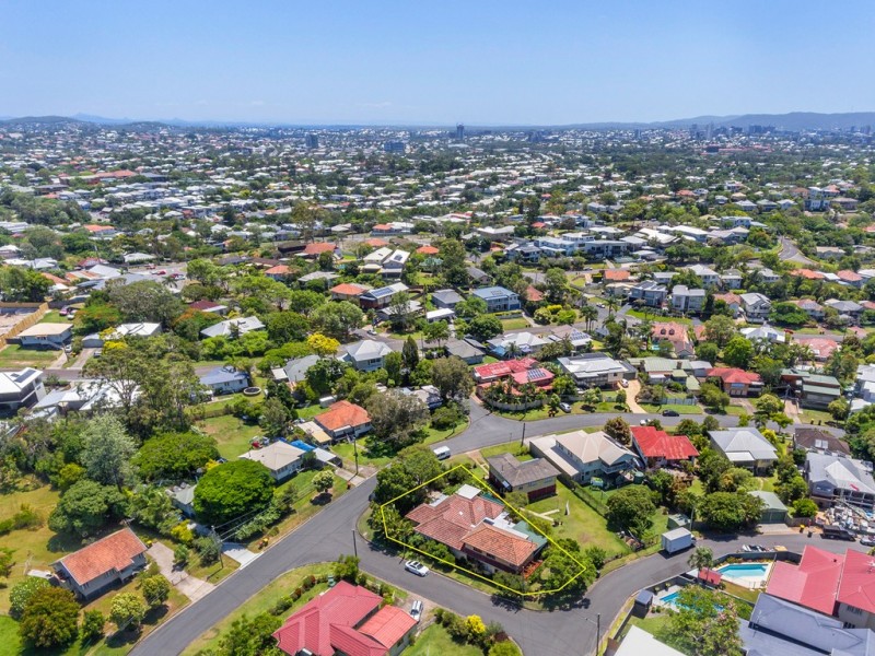 28 Dante Drive, Seven Hills QLD 4170