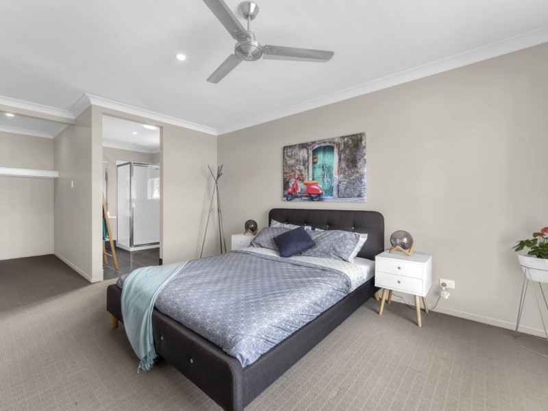 21 Valentine Circuit, Augustine Heights QLD 4300