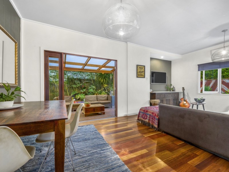 24 Rouen Road, Bardon QLD 4065