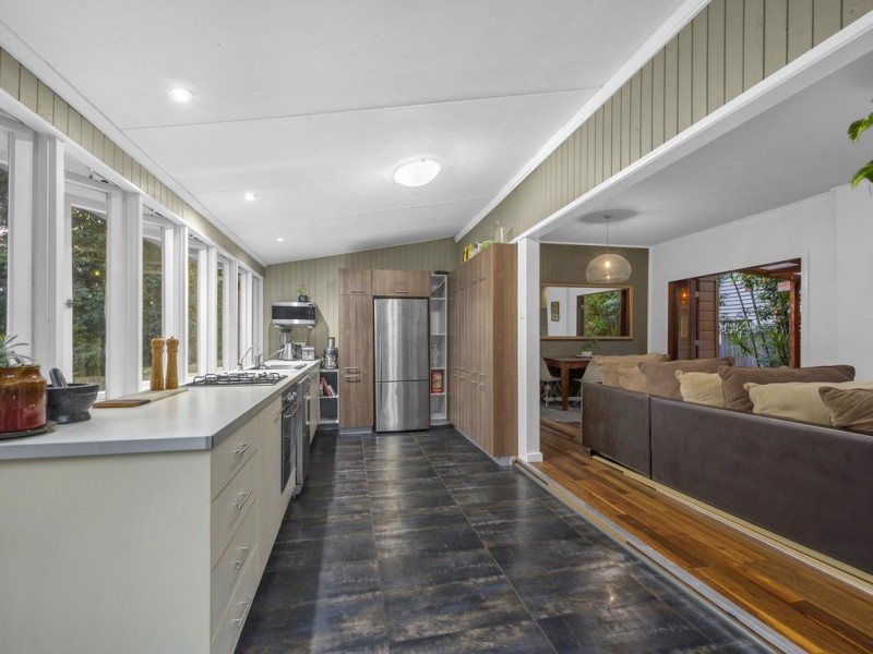 24 Rouen Road, Bardon QLD 4065