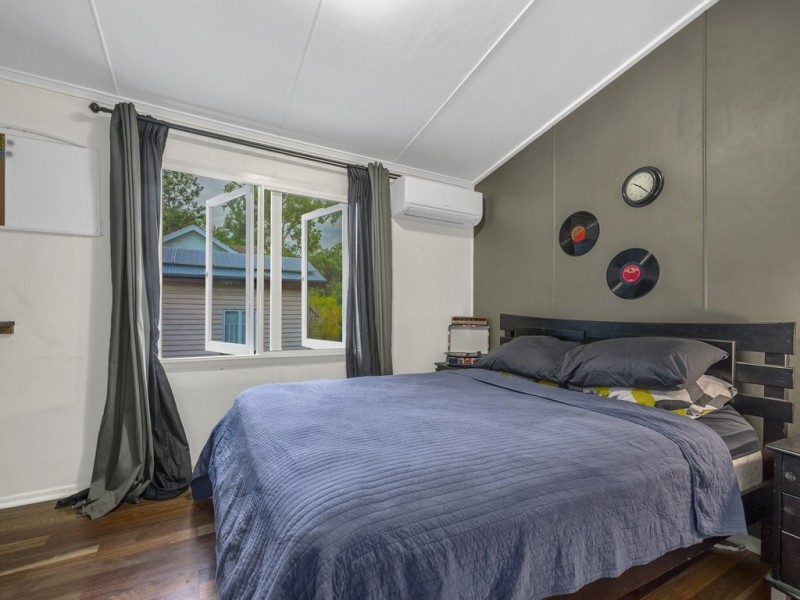 24 Rouen Road, Bardon QLD 4065