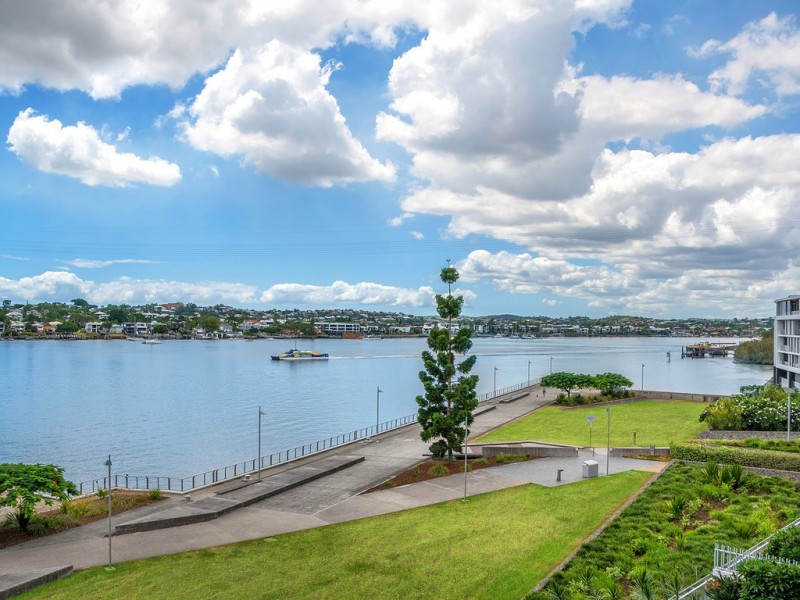 942/1 Newstead Terrace, Newstead QLD 4006