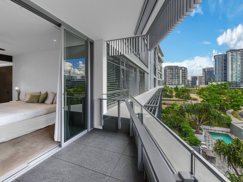 942/1 Newstead Terrace, Newstead QLD 4006