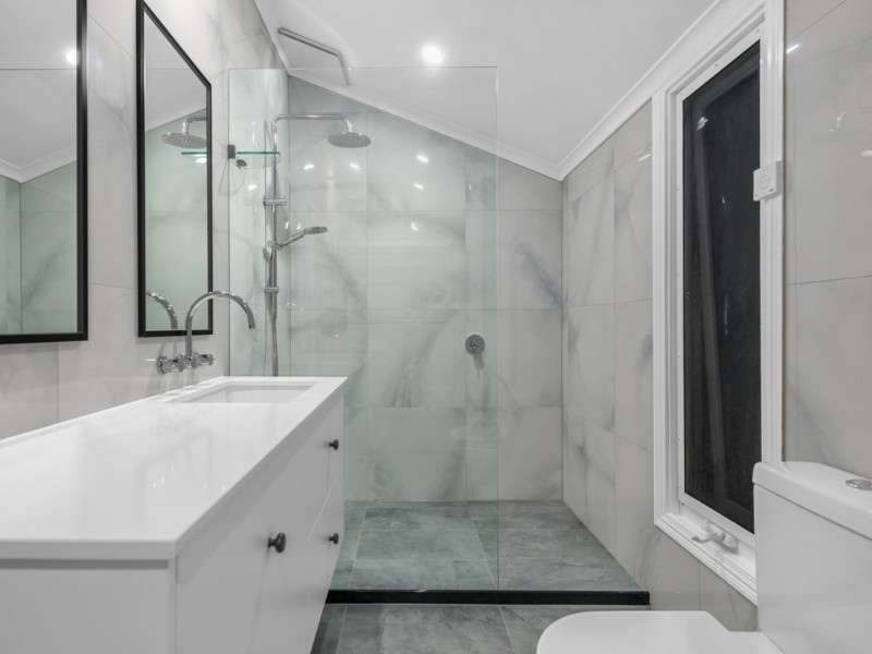 54 Linton Street, Kangaroo Point QLD 4169