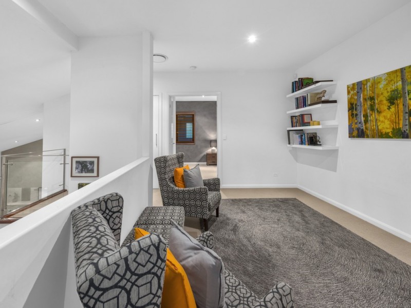 27 Mcdonald Street, Hawthorne QLD 4171