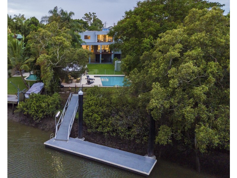 33 Bodalla Street, Norman Park QLD 4170