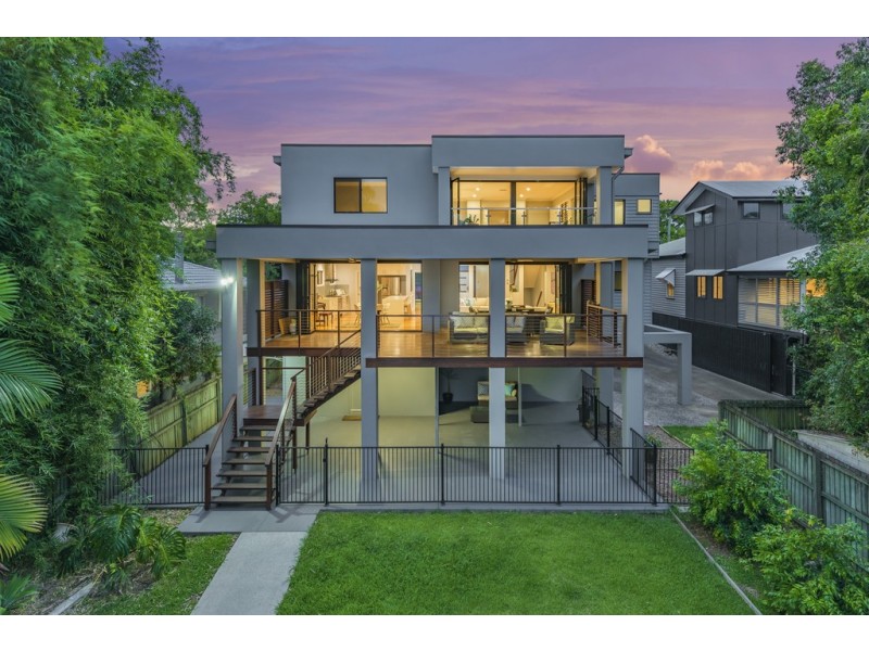 33 Bodalla Street, Norman Park QLD 4170