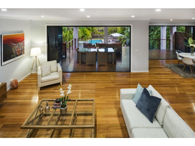 33 Bodalla Street, Norman Park QLD 4170