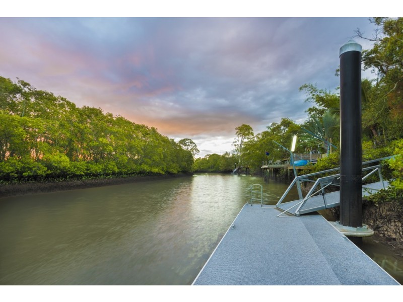 33 Bodalla Street, Norman Park QLD 4170