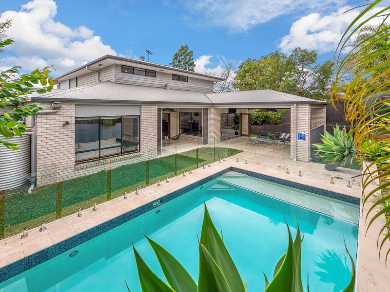 80 Porteus Drive, Seven Hills QLD 4170