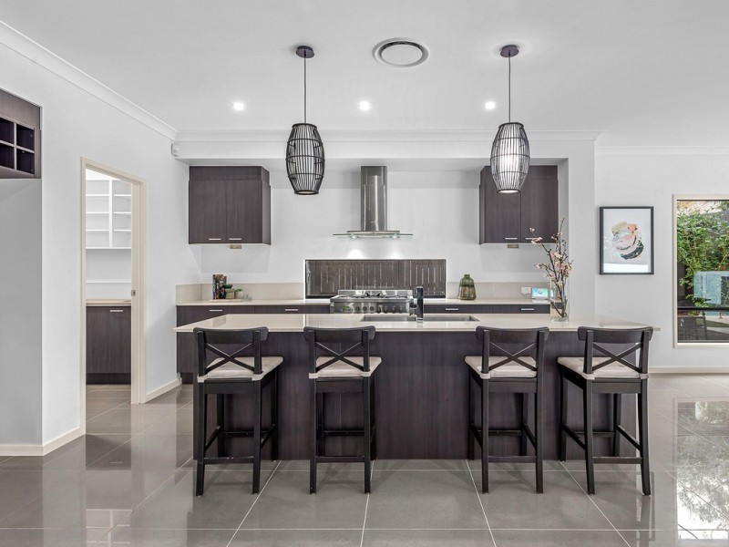 80 Porteus Drive, Seven Hills QLD 4170