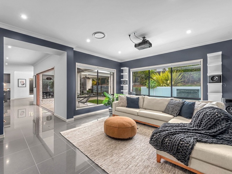 80 Porteus Drive, Seven Hills QLD 4170