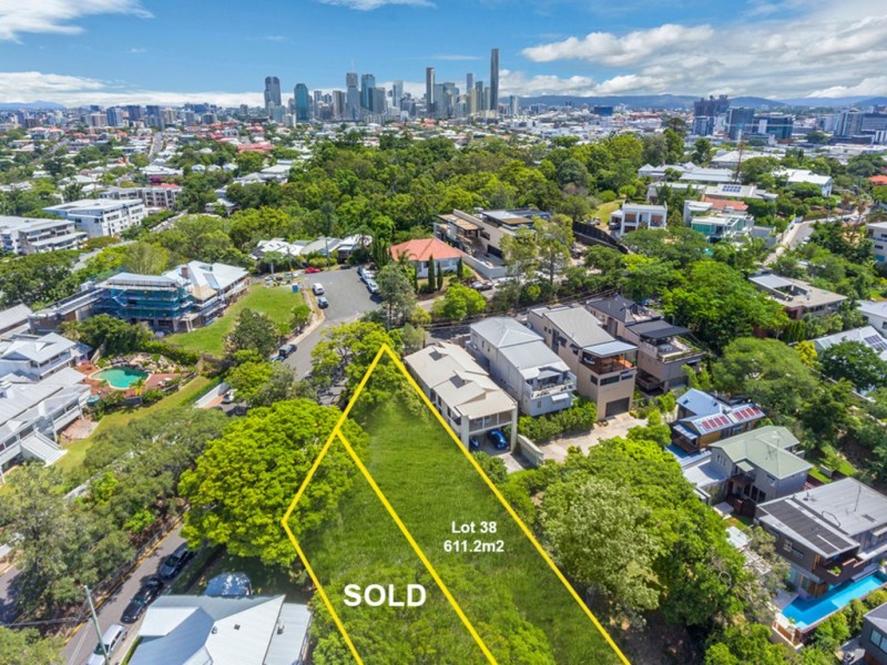 16 Walker Avenue, Teneriffe QLD 4005