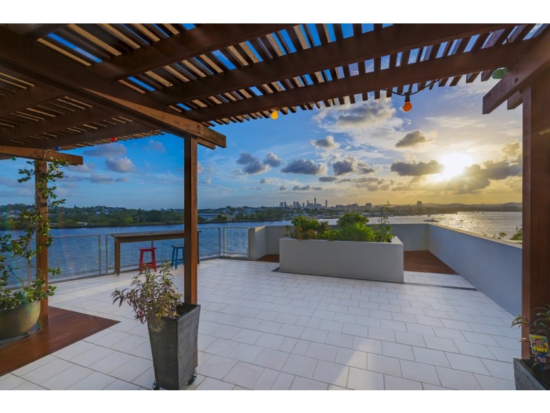 37 Harbour Road, Hamilton QLD 4007