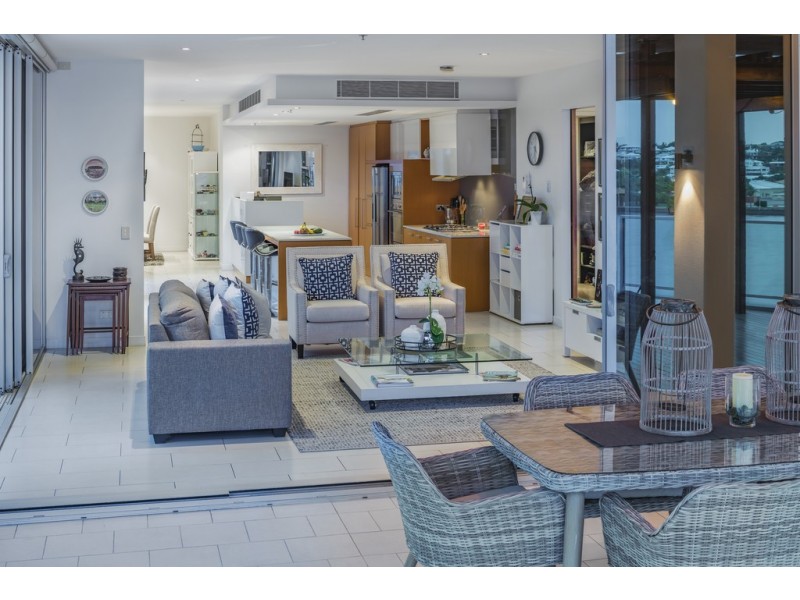 37 Harbour Road, Hamilton QLD 4007